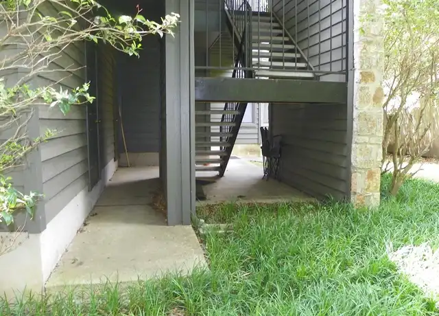 Property at 8800 Schick Rd Unit B, Austin, TX, 78729, 1 bed, 1 bath, [object Object]