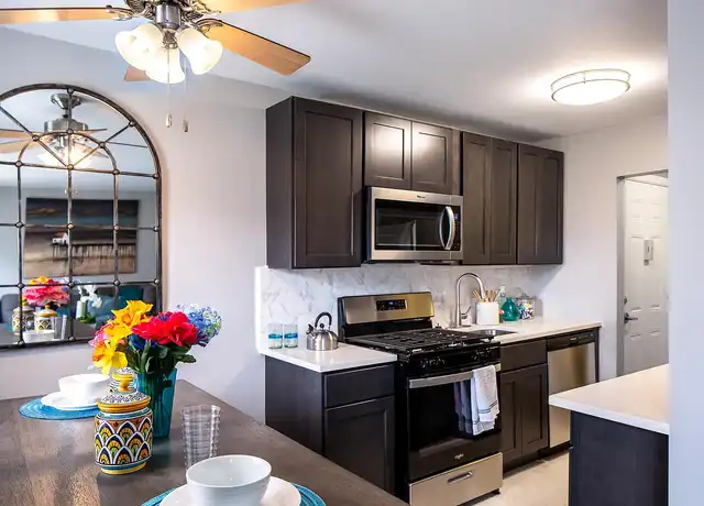 Property at Hawthorne Living - 211 Hawthorne Ave, Islip, NY, 11722, 2 beds, 1-2 bath, [object Object]