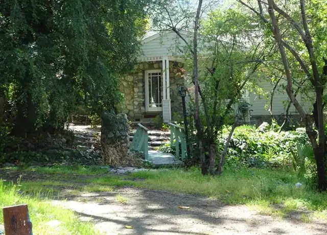 Property at 2952 Mill Creek Rd, Mentone, CA, 92359, 3 beds, 2 baths, [object Object]