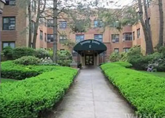 Property at 2 Greenridge Ave Unit 2E, White Plains, NY, 10605, 2 beds, 1 bath, [object Object]