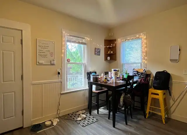 Property at 385 Toronto St Unit 1, St Paul, MN, 55102, 1 bed, 1 bath, [object Object]