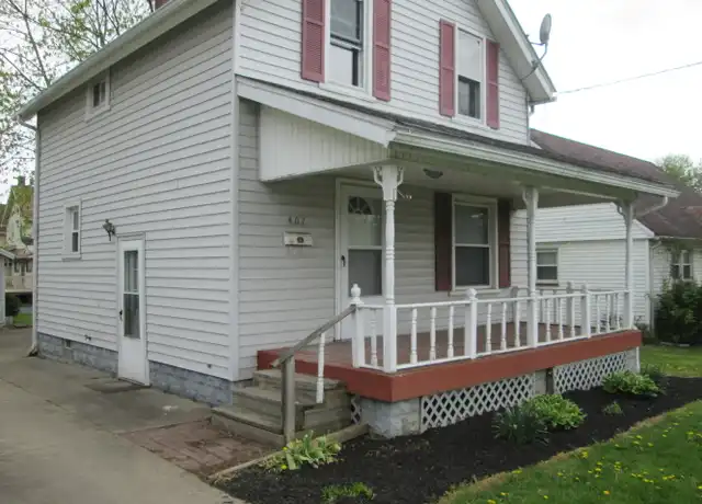 Property at 407 Churchill Rd, Girard, OH, 44420, 2 beds, 1 bath, [object Object]