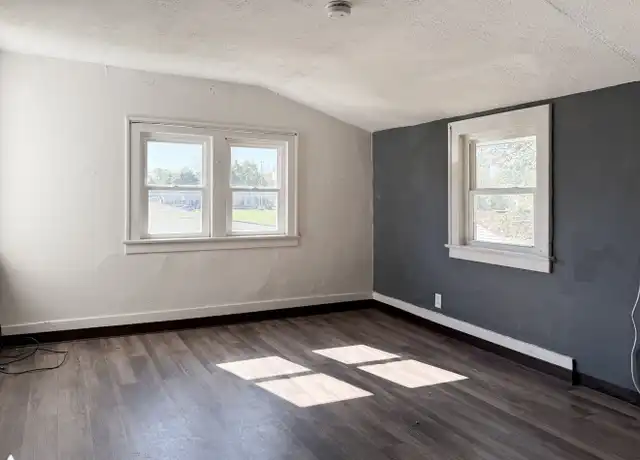 Property at 457 N Greenwood St Unit B, Marion, OH, 43302, 2 beds, 1 bath, [object Object]