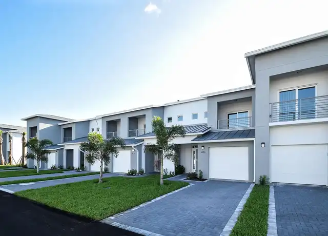 Property at Torino Lakes Townhomes - 5108 NW Torino Lakes Cir, Port St. Lucie, FL, 34986, 2-3 beds, 2.5 baths, [object Object]