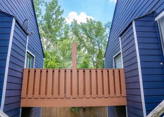 Property at Lakeshore Cove - 2400 Shore Blvd W, Columbus, OH, 43232, 1-2 bed, 1-1.5 bath, [object Object]