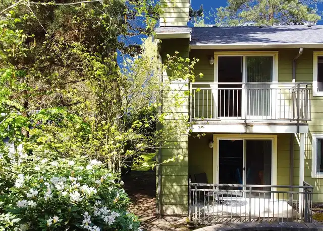 Property at 12630 100th Ln NE Unit G234, Kirkland, WA, 98034, 2 beds, 2 baths, [object Object]