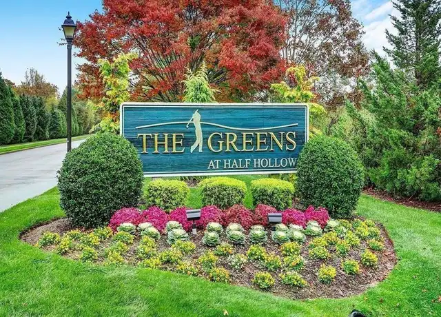 Property at 854 Verona Dr, Melville, NY, 11747, 2 beds, 1.5 baths, [object Object]