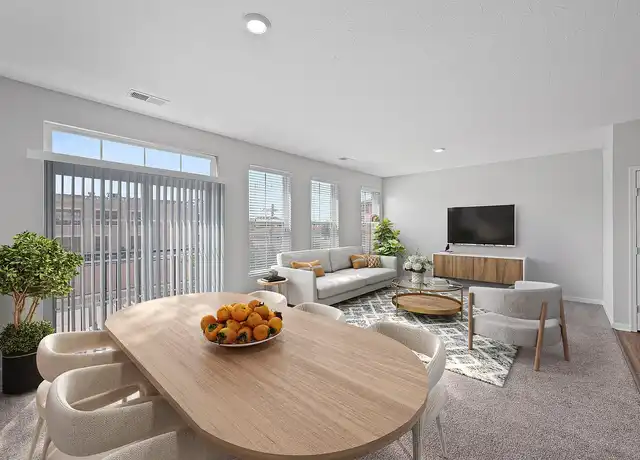 Property at Monmouth Row Apartments - 415 Monmouth St, Newport, KY, 41071, 1 bed, 1 bath, [object Object]