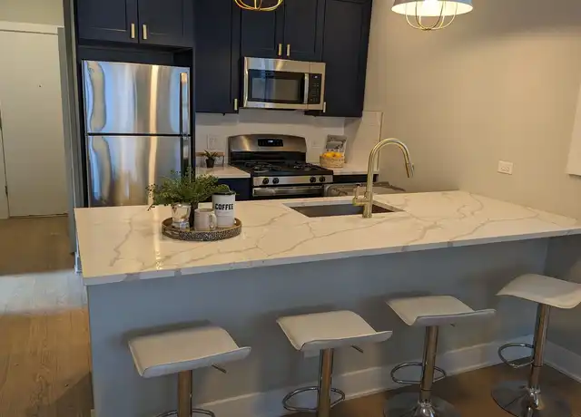 Property at 2020 W Montrose Ave Unit 2B, Chicago, IL, 60618, 1 bed, 1 bath, [object Object]
