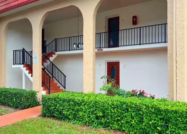 Property at 130 Lake Dora Dr, West Palm Beach, FL, 33411, 1 bed, 1.5 baths, [object Object]