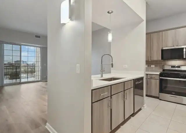 Property at The Easton Downers Grove - 2845 Easton St, Downers Grove, IL, 60515, 0-2 beds, 1-2.5 bath, [object Object]