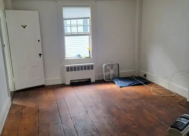 Property at 110 Front St Unit 3, Marblehead, MA, 01945, 1 bed, 1 bath, [object Object]