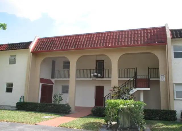 Property at 106 Lake Evelyn Dr, West Palm Beach, FL, 33411, 2 beds, 2 baths, [object Object]