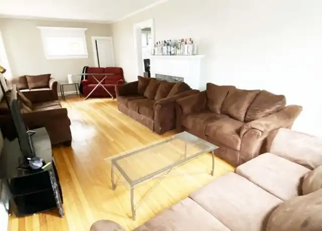 Property at 76 Front St, Binghamton, NY, 13905, 9 beds, 5 baths, [object Object]