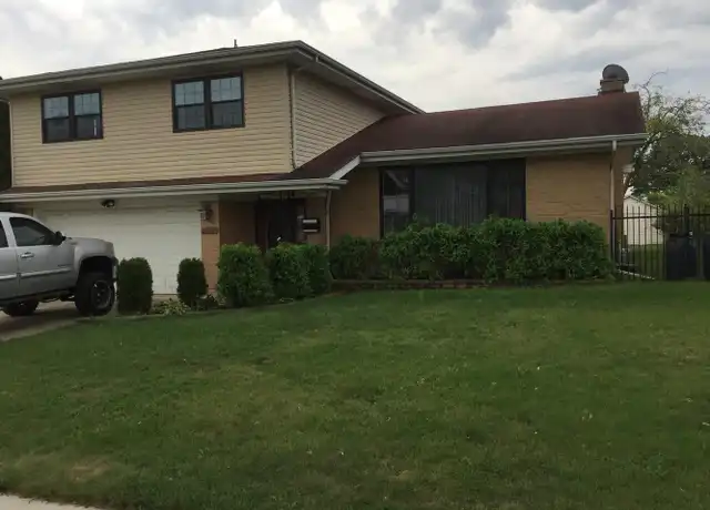 Property at 1715 W Martin Ln, Mount Prospect, IL, 60056, 3 beds, 3 baths, [object Object]