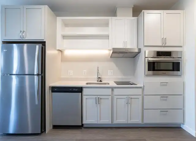 Property at Flats on High Street - 44 High St, Nashua, NH, 03060, 0-1 beds, 1 bath, [object Object]