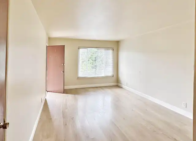 Property at 100 Reed Blvd Unit 5, Mill Valley, CA, 94941, 2 beds, 1 bath, [object Object]