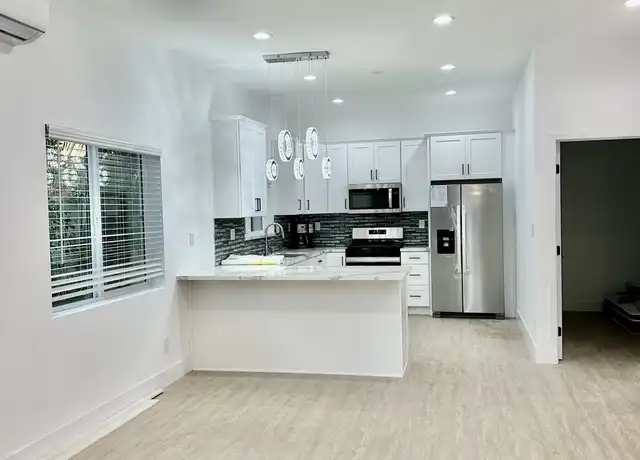 Property at 19700 Blythe St, Winnetka, CA, 91306, 2 beds, 1 bath, [object Object]