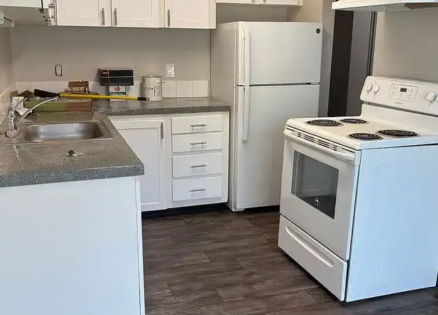 Property at Countrywood Apartments - 17700 SW Shaw St, Beaverton, OR, 97078, 2-3 beds, 1 bath, [object Object]