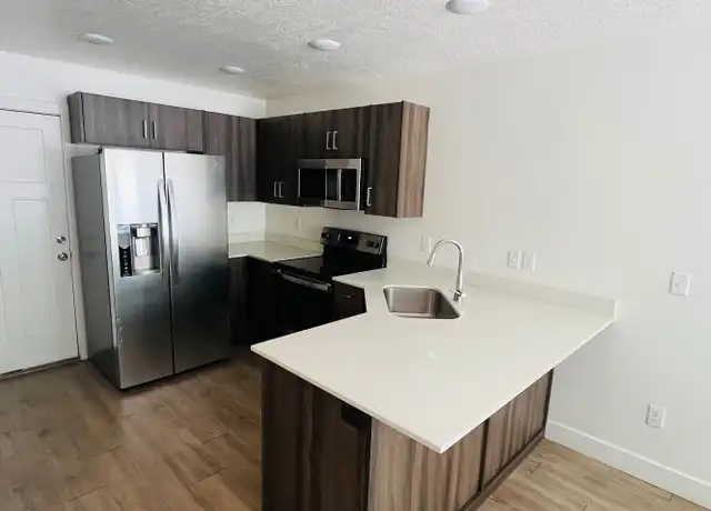 Property at 1173 W Shady Brook Ln #9, Ogden, UT, 84401, 3 beds, 2.5 baths, [object Object]