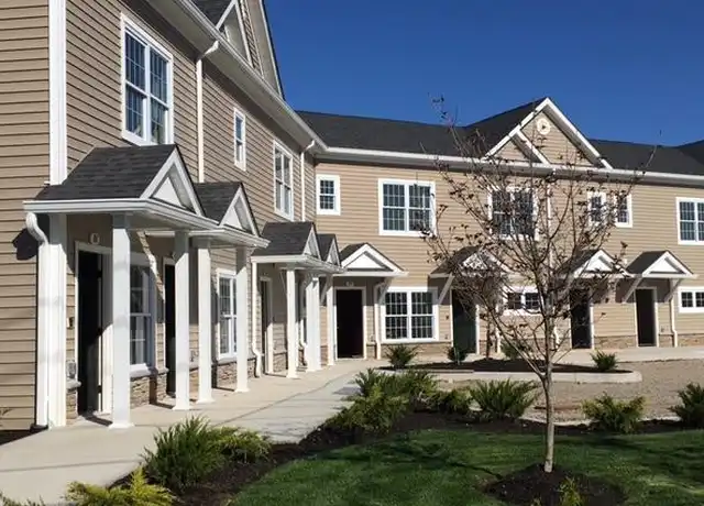 Property at 115 Evergreen St Unit 106, West Babylon, NY, 11704, 2 beds, 2.5 baths, [object Object]