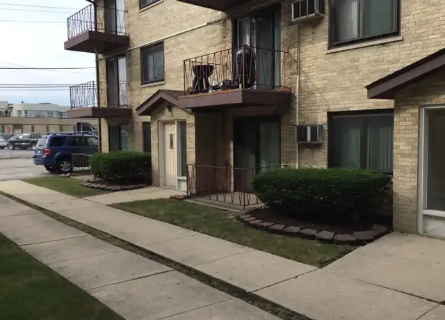 Property at 6049 W 64th Pl Unit 8, Chicago, IL, 60638, 2 beds, 1 bath, [object Object]
