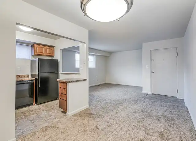 Property at Crain Court Cir, Glen Burnie, MD, 21061, 1-2 bed, 1 bath, [object Object]