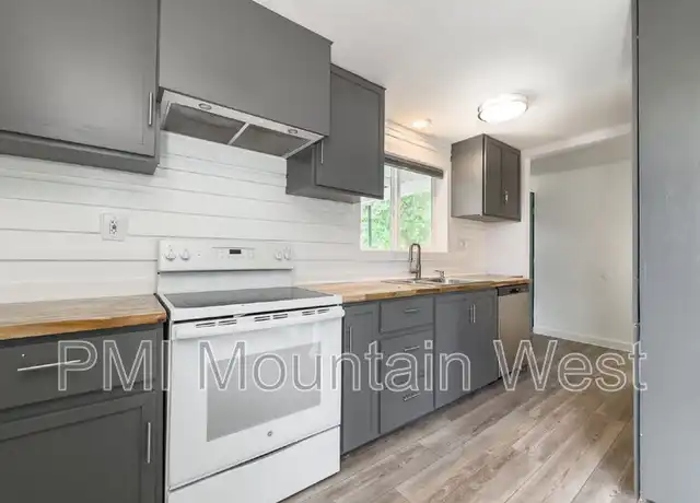 Property at 400 S 350 W, Bountiful, UT, 84010, 4 beds, 2.5 baths, [object Object]