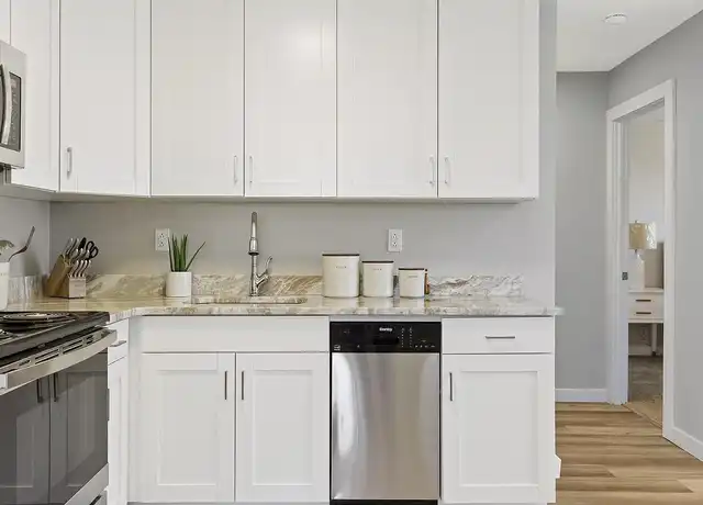 Property at Renaissance Bay Villas - 300 La Bonne Vie Dr, East Patchogue, NY, 11772, 1-2 bed, 1 bath, [object Object]