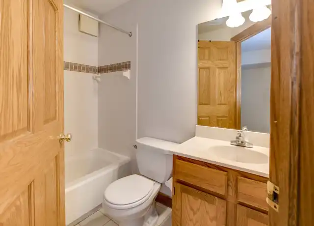 Property at 614 Portland Ave Unit 99, St Paul, MN, 55102, 1 bed, 1 bath, [object Object]