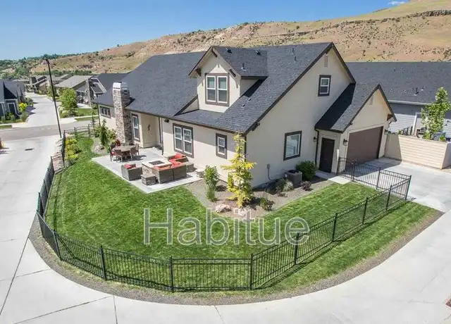 Property at 2636 S Honeycomb Way, Boise, ID, 83716, 5 beds, 3 baths, [object Object]