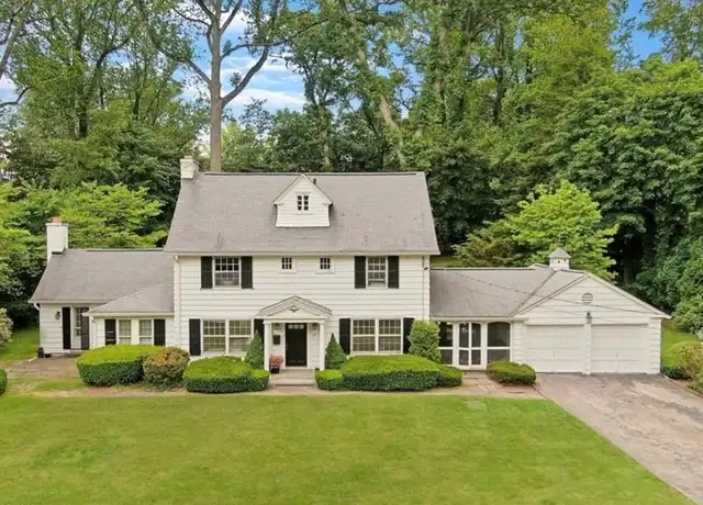 Property at 27 Woods Ln, Scarsdale, NY, 10583, 6 beds, 3.5 baths, [object Object]