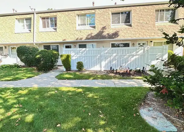 Property at 154 Storm Dr, Holtsville, NY, 11742, 2 beds, 1 bath, [object Object]