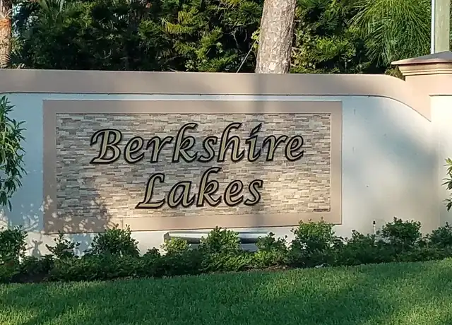 Property at 836 Belville Blvd, Naples, FL, 34104, 3 beds, 2 baths, [object Object]