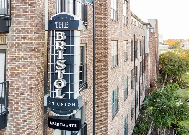 Property at Bristol On Union Apartment Homes - 205 Pasadena Pl, Memphis, TN, 38104, 1-3 bed, 1-2 bath, [object Object]