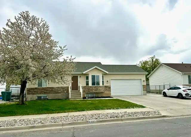 Property at 683 W 275 N, Layton, UT, 84041, 5 beds, 3 baths, [object Object]