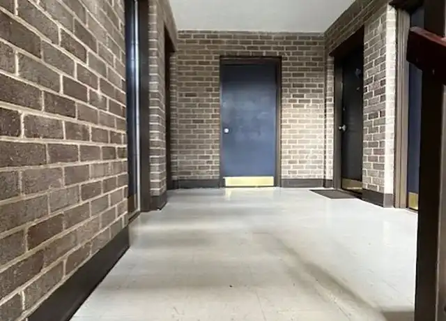 Property at Woods Edge Apartments - 14002 Cove Ln, Rockville, MD, 20851, 1 bed, 1 bath, [object Object]
