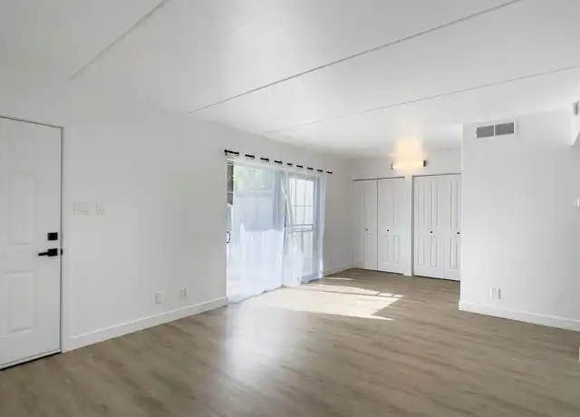 Property at Fringe on 15th - 4711 N 15th St, Phoenix, AZ, 85014, 1 bed, 1 bath, [object Object]