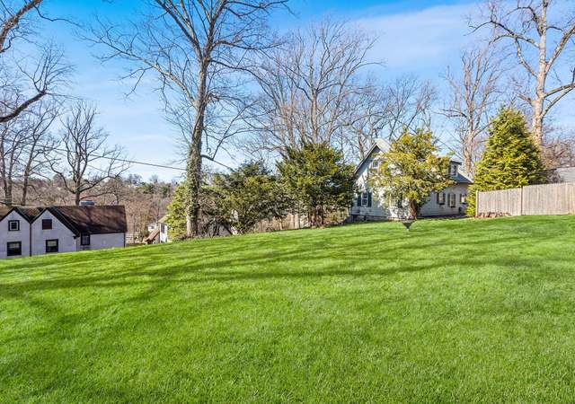 Property at 36A Ridgeview Ave, White Plains, NY 10606, 4 beds, 2 baths