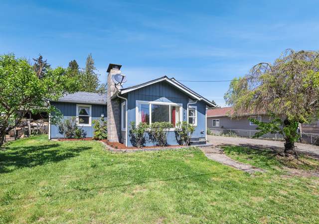 Property at 940 E Cascade Ave, Shelton, WA 98584, 3 beds, 2 baths